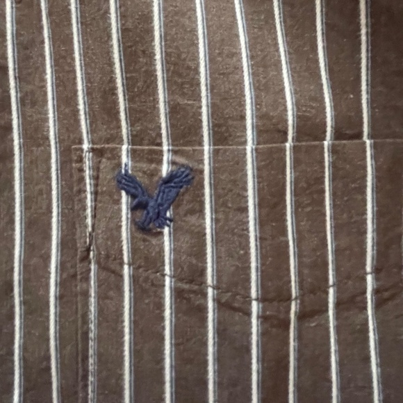 American Eagle Outfitters Men's Button Down Shirt - Picture 6 of 7